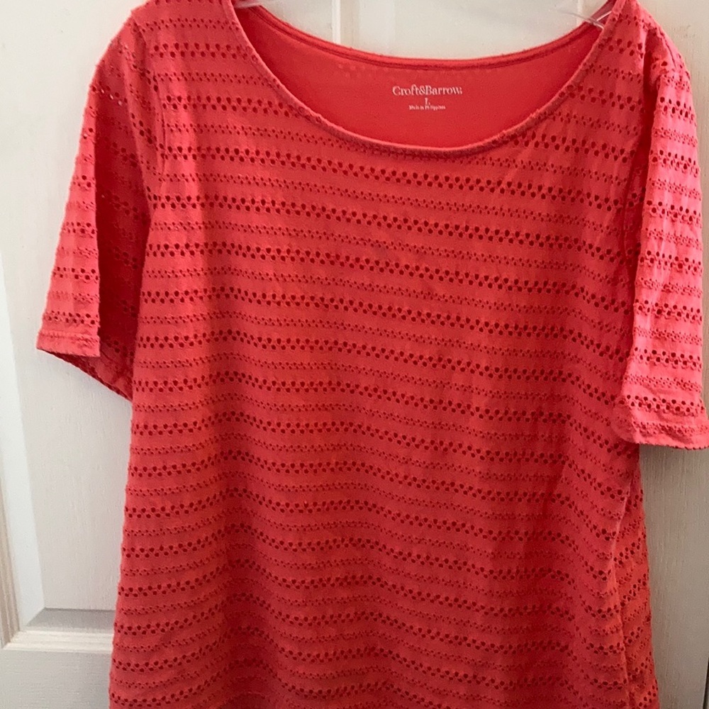 FINAL MARKDOWN LADIES Croft and barrow tee large